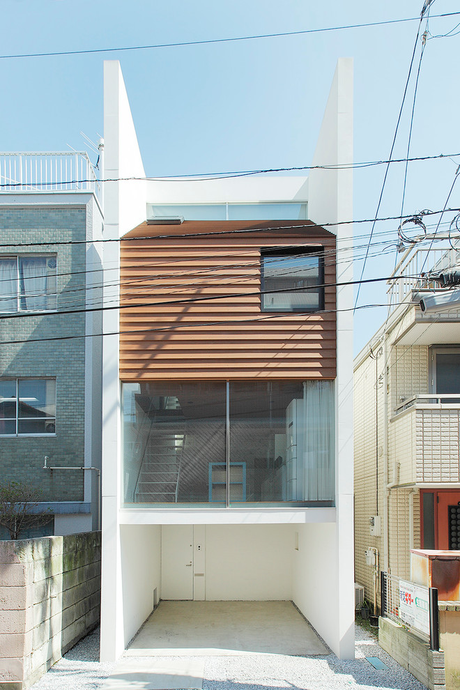 横浜にあるおしゃれな家の外観の写真