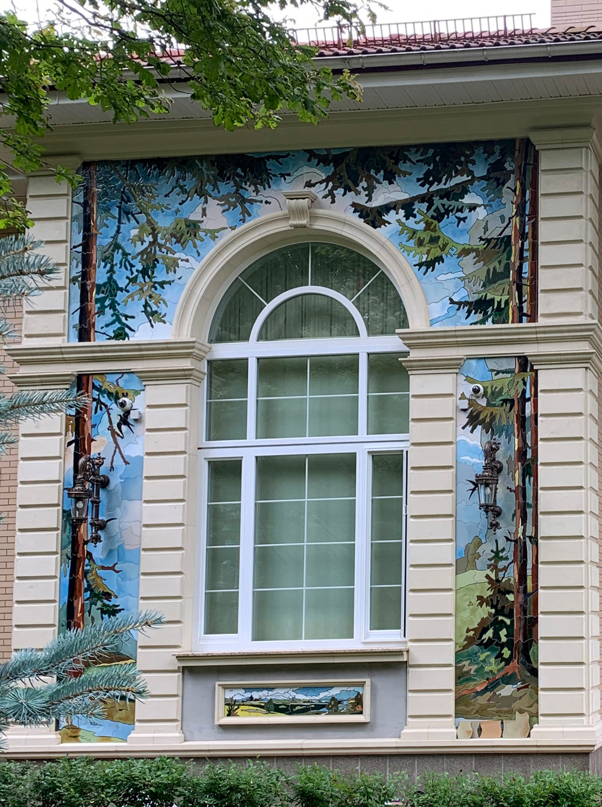 Керамические панно для украшения фасадов