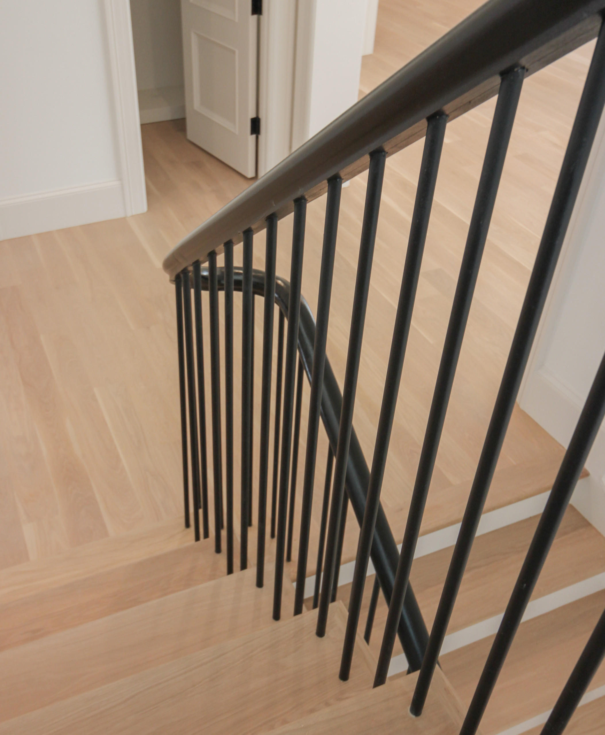 88_Clean & Modern Staircase, Arlington VA 22207