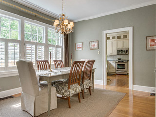 Traditional Dining Room