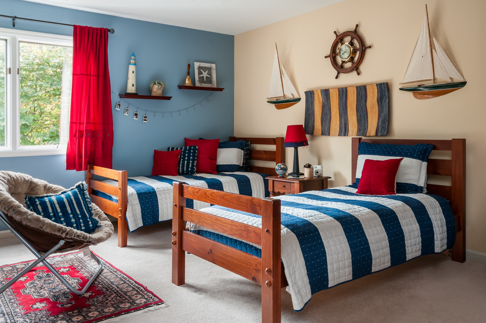 Large beach style kids' bedroom in Atlanta with multi-coloured walls, carpet and beige floor for kids 4-10 years old and boys.