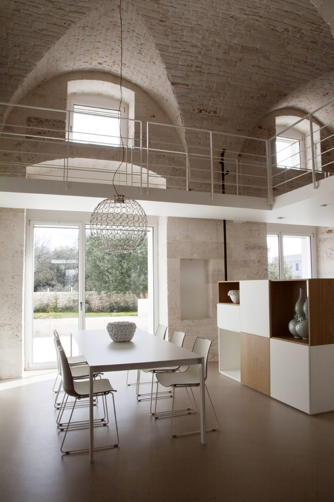 Inspiration for an expansive contemporary dining room in Bari.