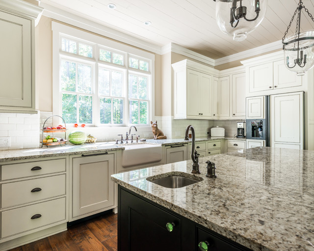 Kitchen transitional-kitchen