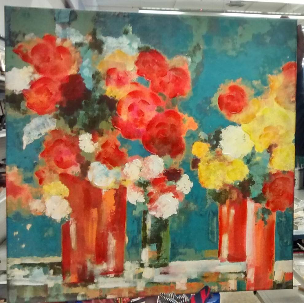 How to decorate around a painting