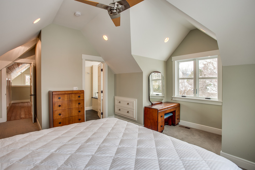 Design ideas for a mid-sized country guest bedroom in Seattle with grey walls and carpet.