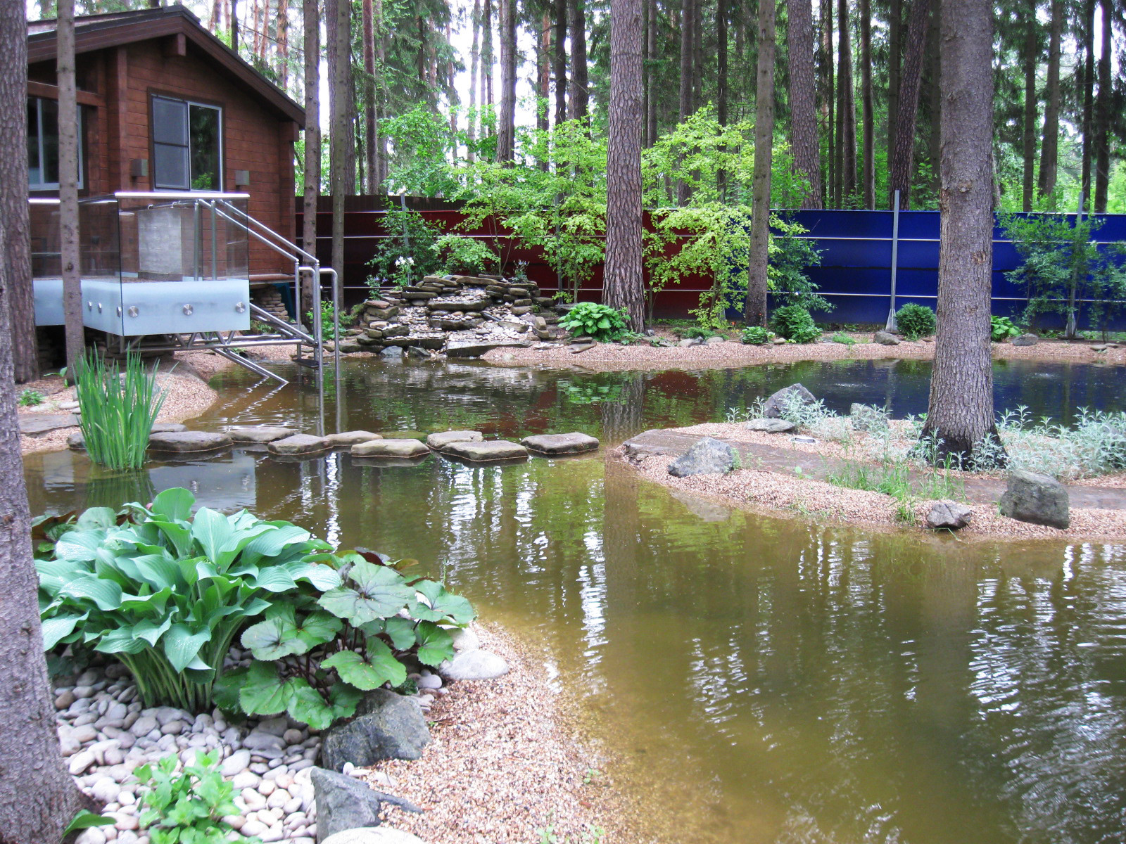 Участок с водоемом в КП "Сосновый бор"