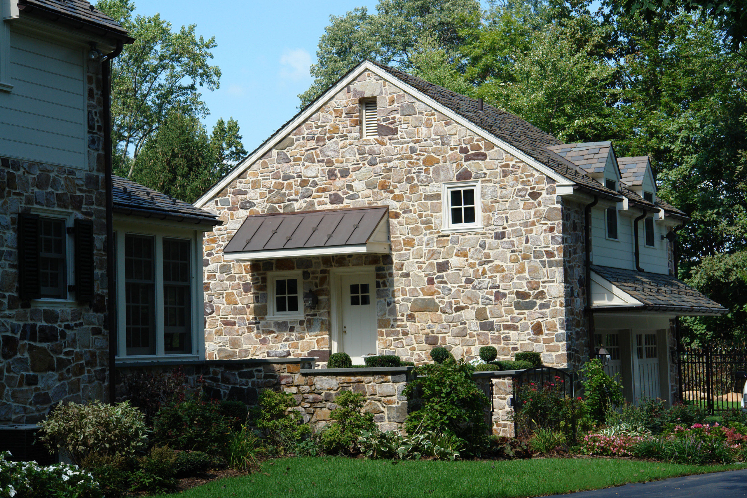 Carriage Houses & Garages in PA, MA, CT