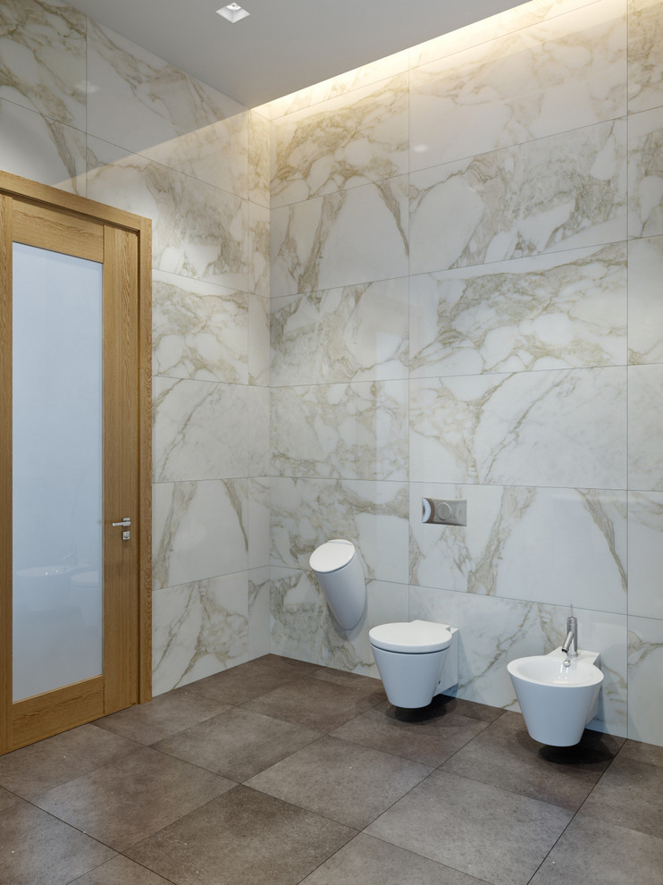 Bathroom - contemporary bathroom idea in New York