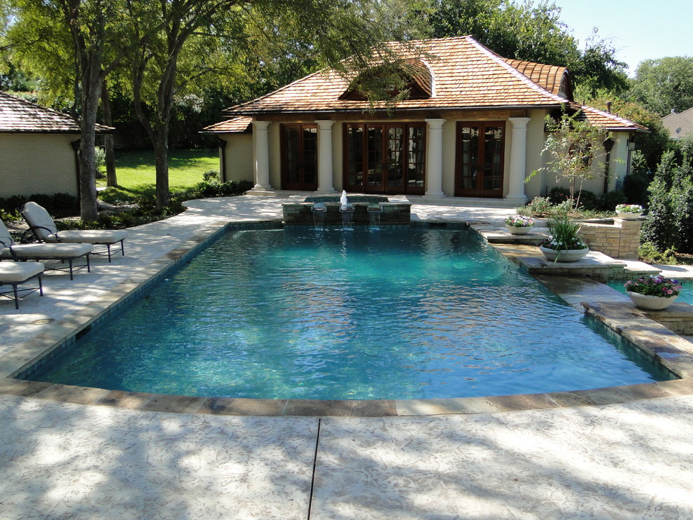 Traditional pool in Dallas.