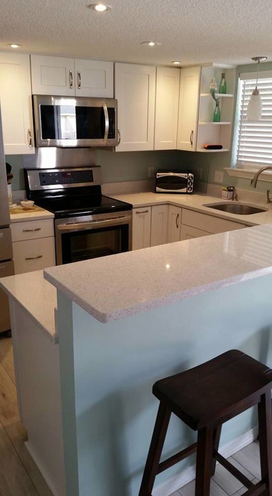 Inspiration for a transitional kitchen remodel in Miami