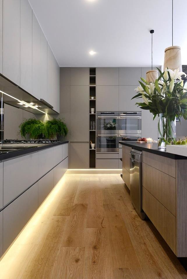 Inspiration for a transitional kitchen remodel in Miami