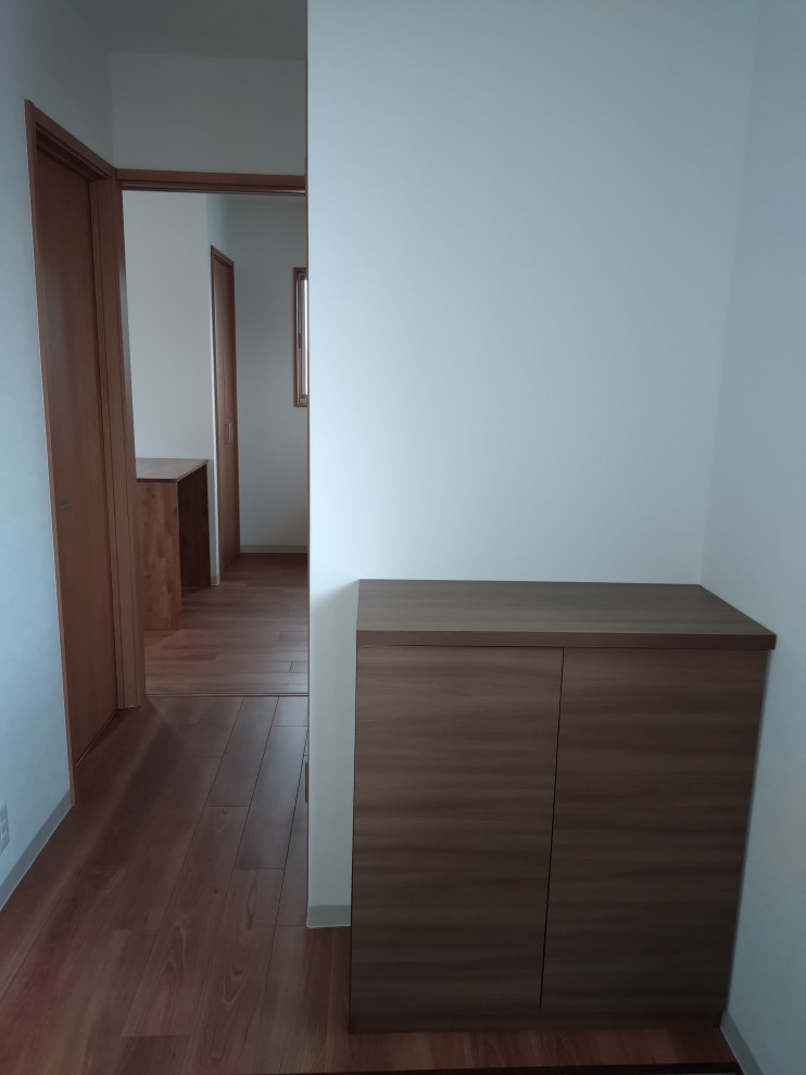玄関ホール廊下
