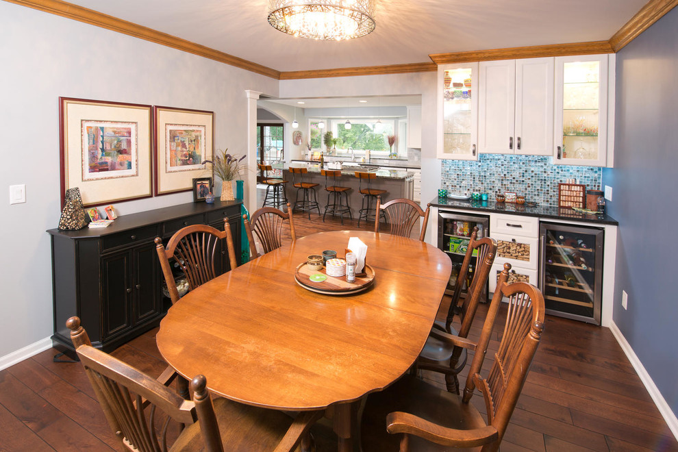 Transitional home design photo in Minneapolis