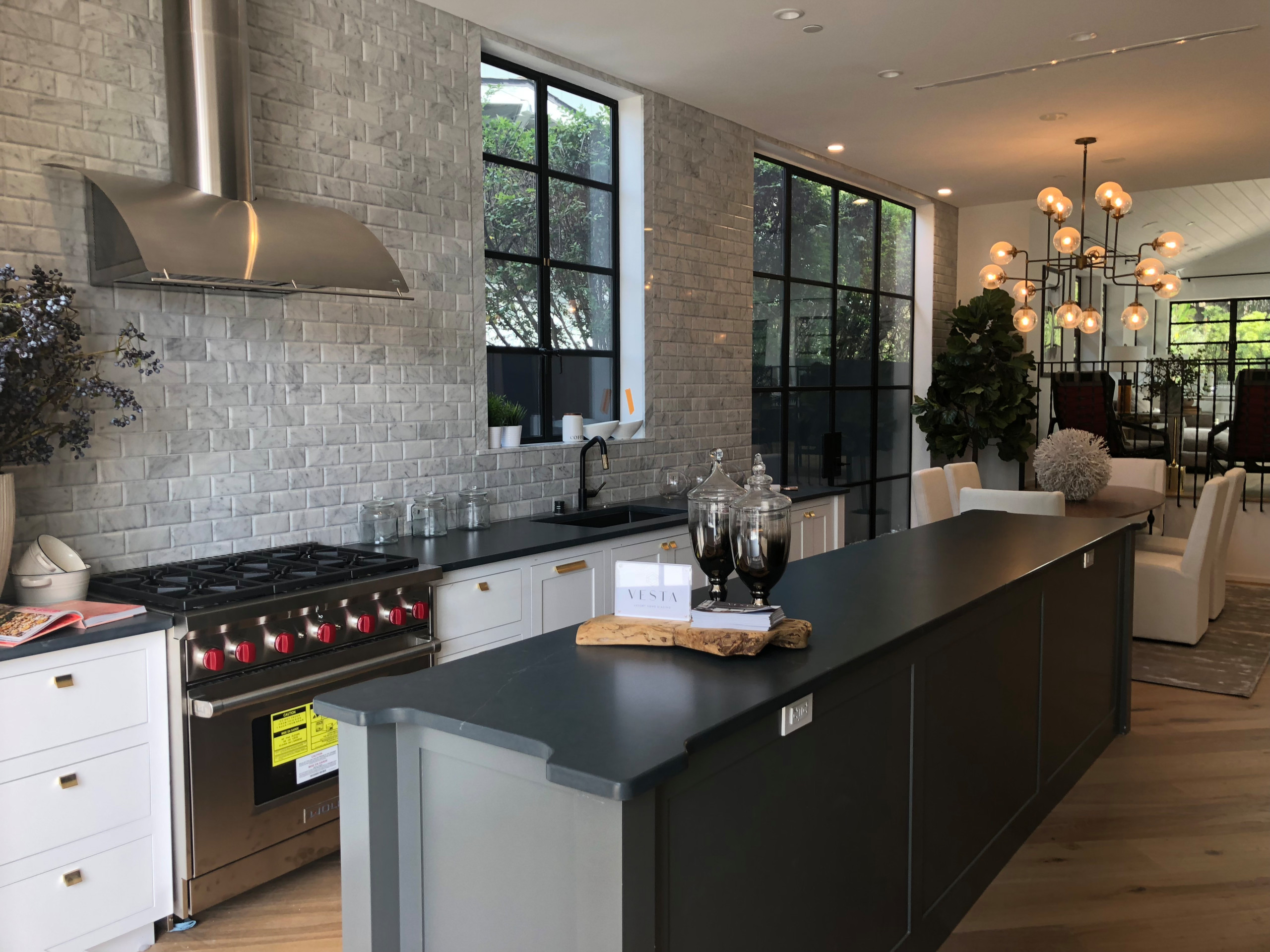 Amoroso new modern House