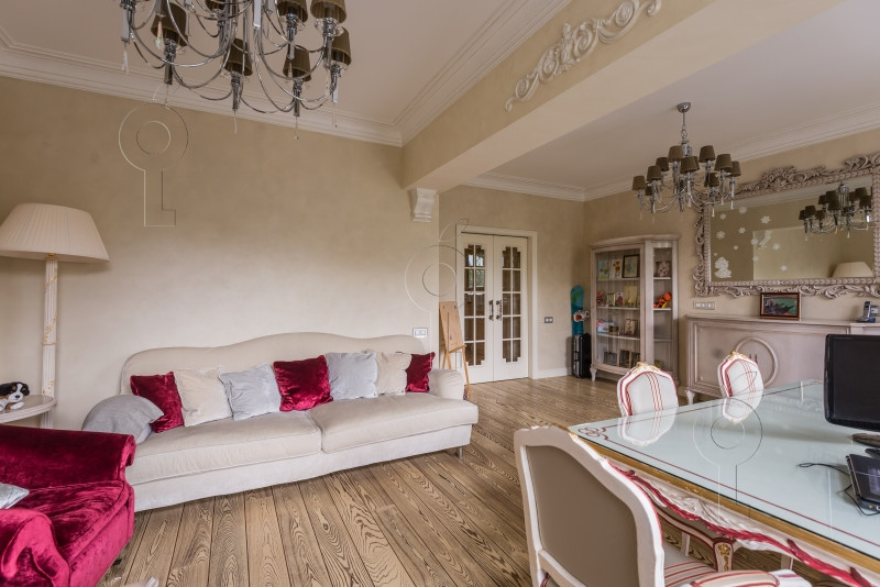 Квартира на Ломоносовском