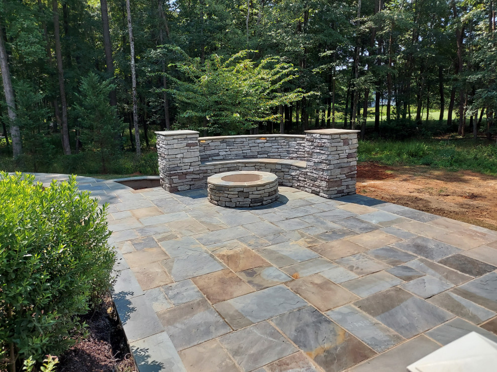 Flagstone Custom Seating and Firepit Project