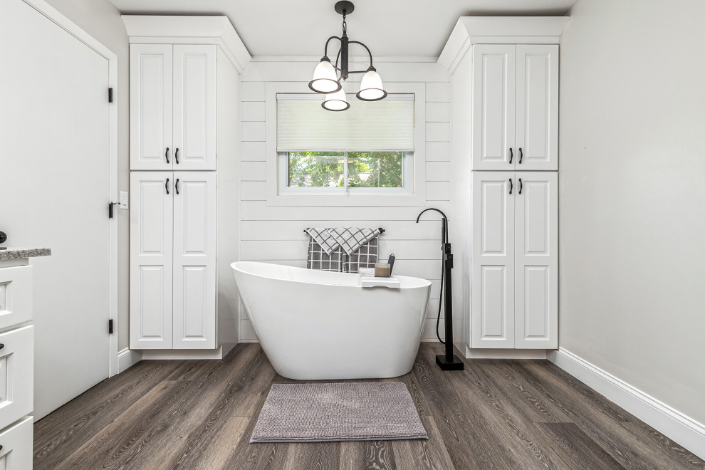 Lake Bathroom & New Flooring update