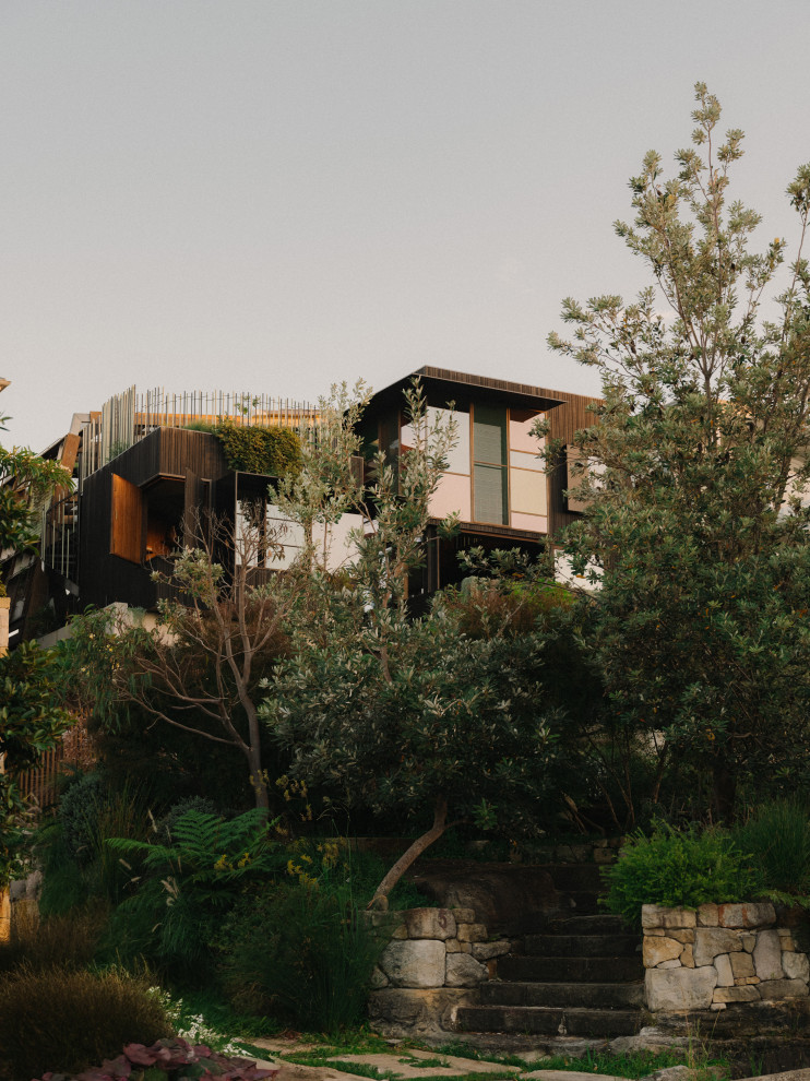 Photo of a contemporary exterior in Sydney.