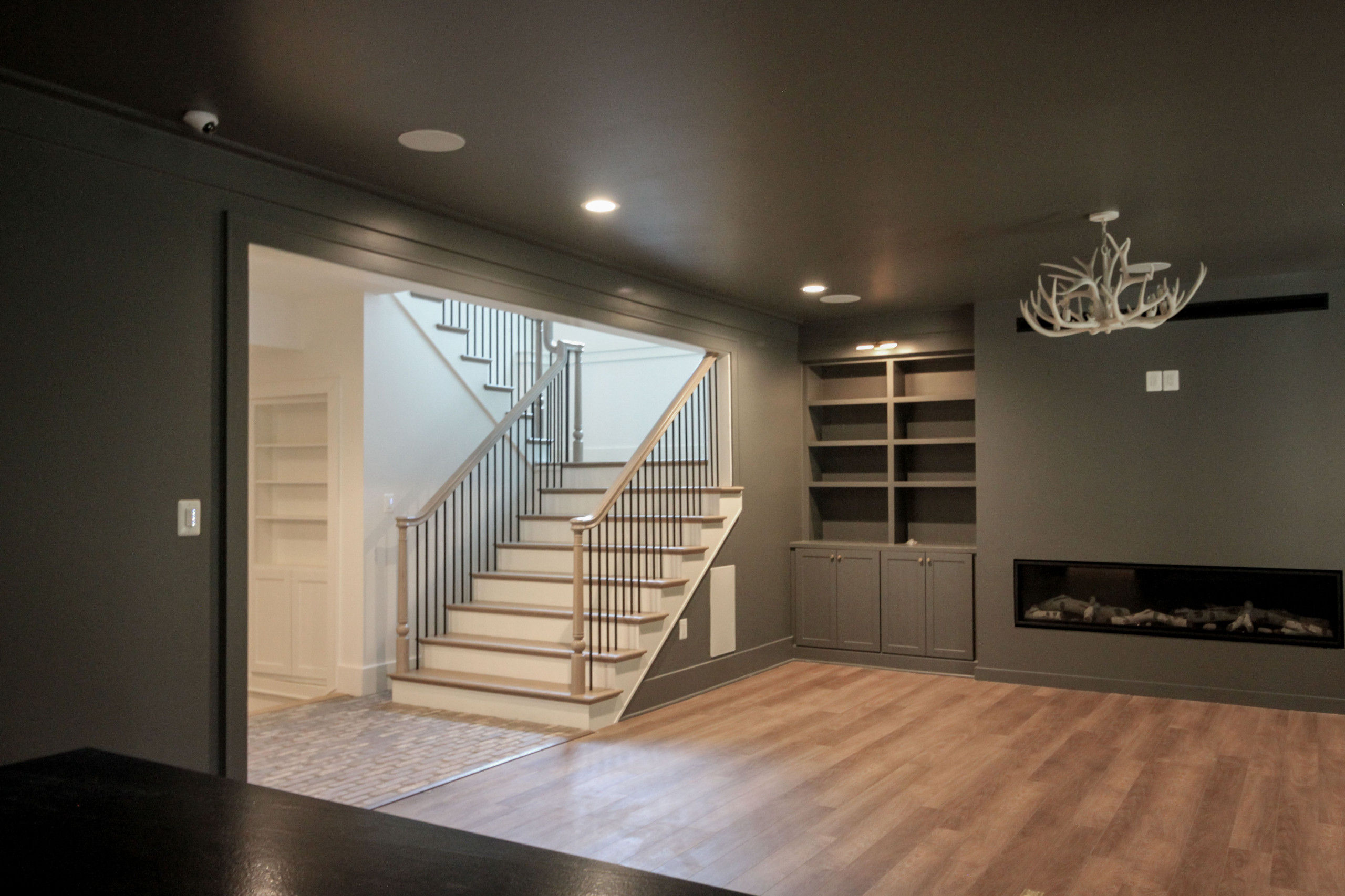 93_Captivating Light Wood Railing System with Black Spindles, Arlington VA 22207