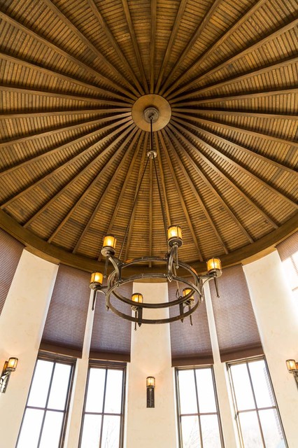 Silo Oasis farmhouse-sunroom