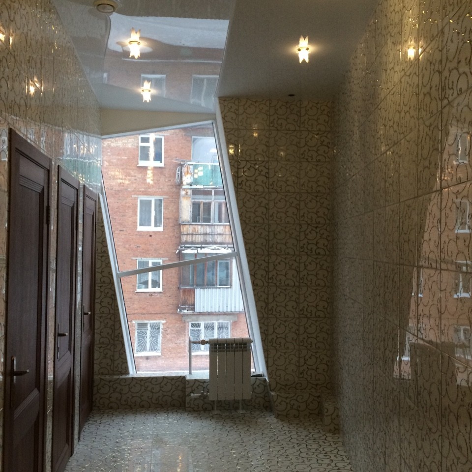 LIKE Resto-Club & Lounge