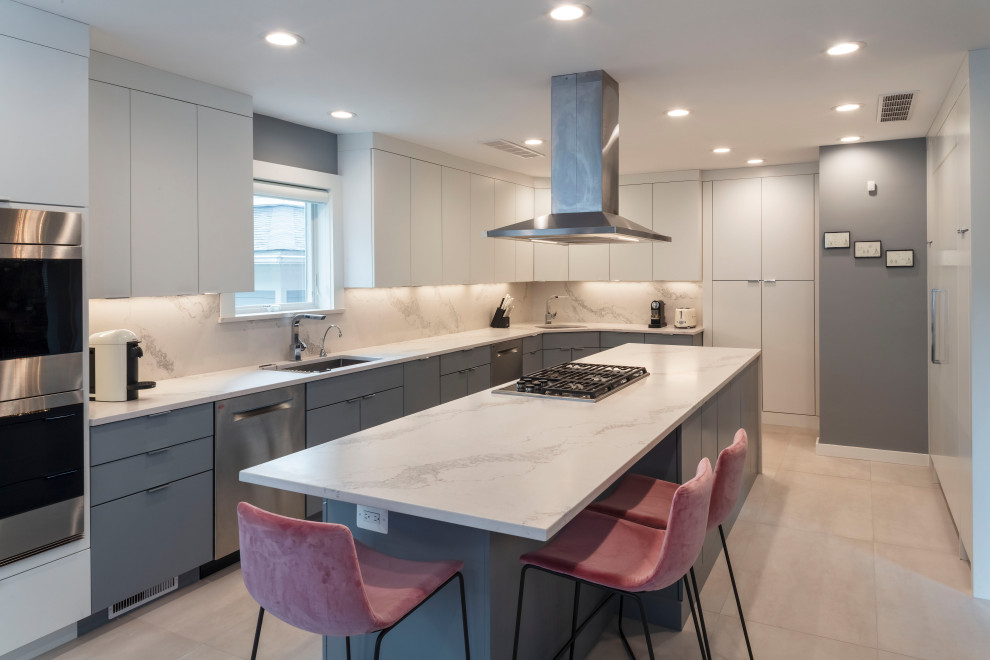 Transitional kitchen photo in Baltimore