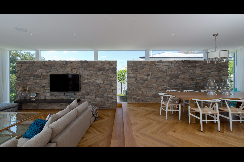 Design ideas for a modern living room in Brisbane.