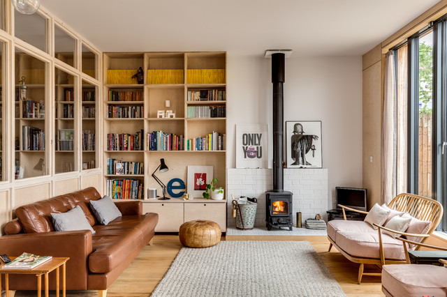 Long Crendon Longhouse midcentury-living-room