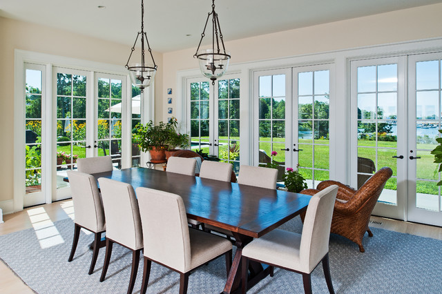Waterfront Shingle Style in Darien klassisch-modern-esszimmer