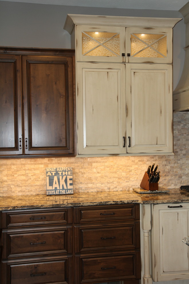 Transitional kitchen photo in Indianapolis