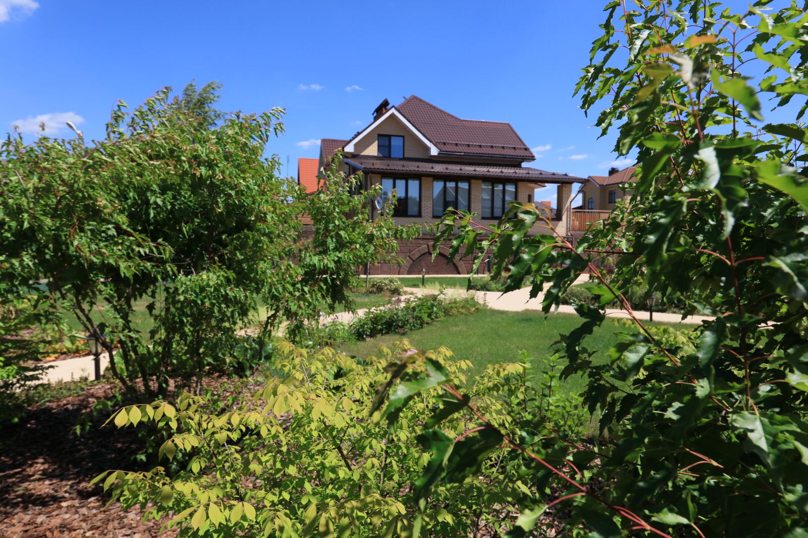 Сад с румянцем