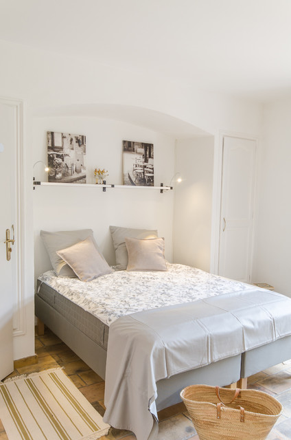 Restauration d'une maison &agrave; St Rapha&euml;l mediterranean-bedroom