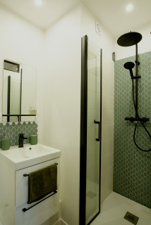 Radiant Green Bathroom Showcase in Kildeer, IL. 72 sq.ft.