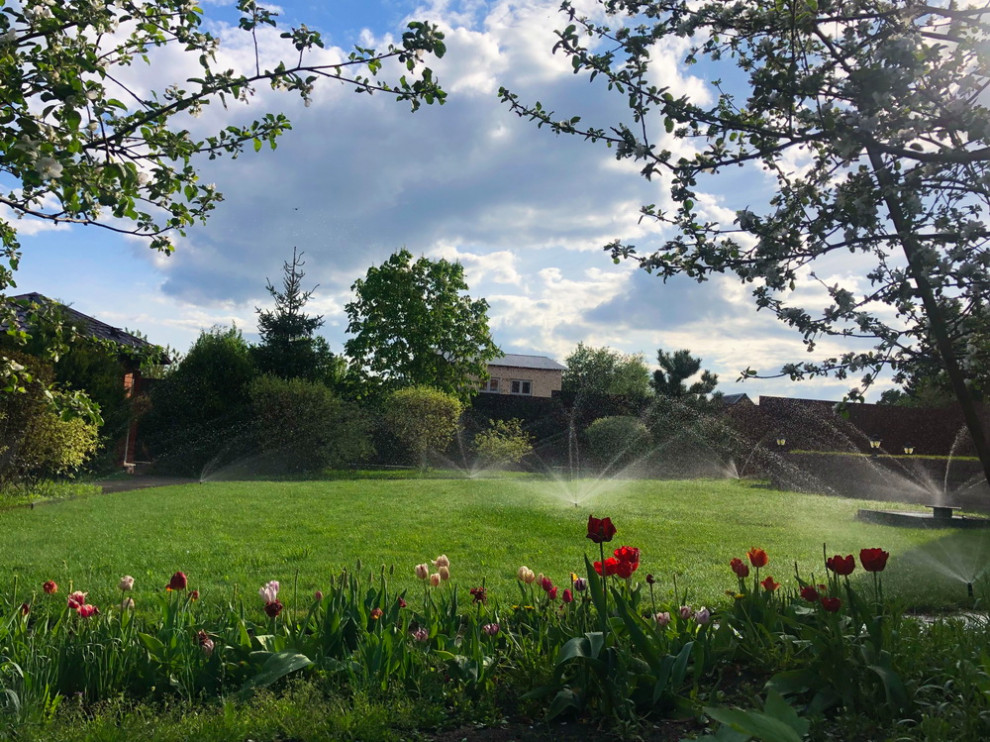 Автоматический полив загородного участка