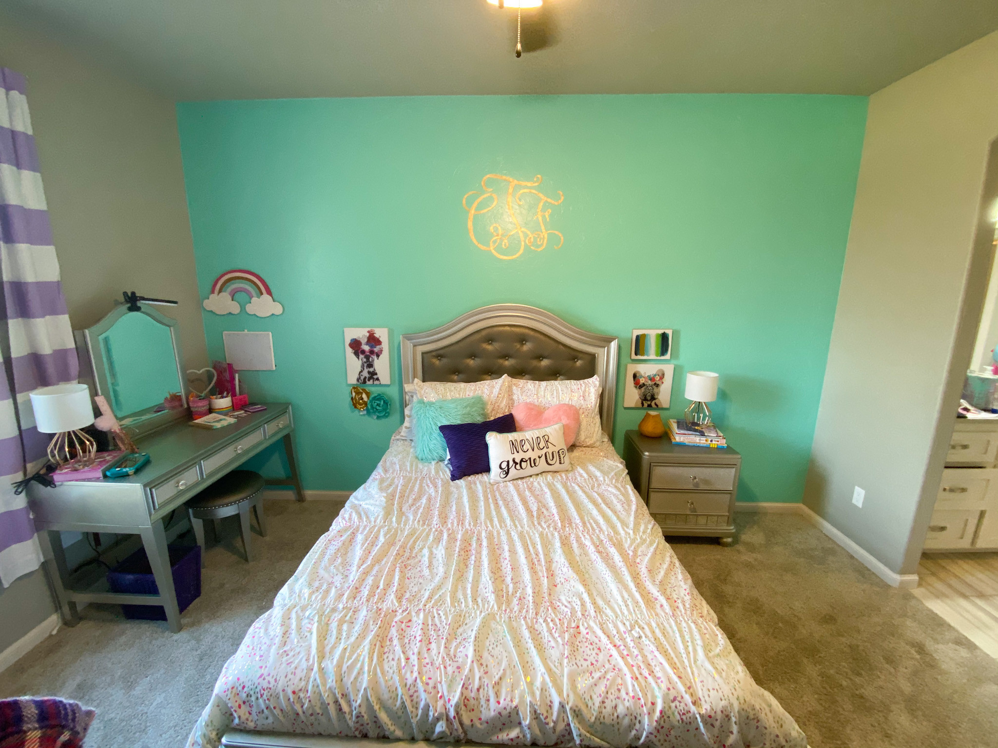 Cassidy's Teen Bedroom