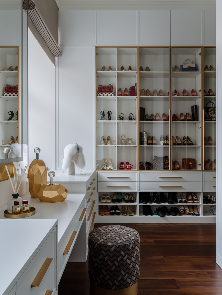 Example of a trendy closet design in Moscow