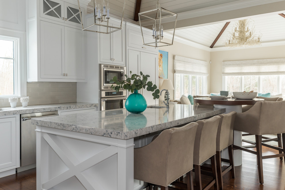 Kitchen - transitional kitchen idea in Boston