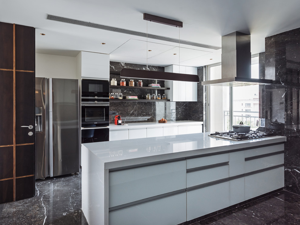 Design ideas for a contemporary kitchen in Mumbai.