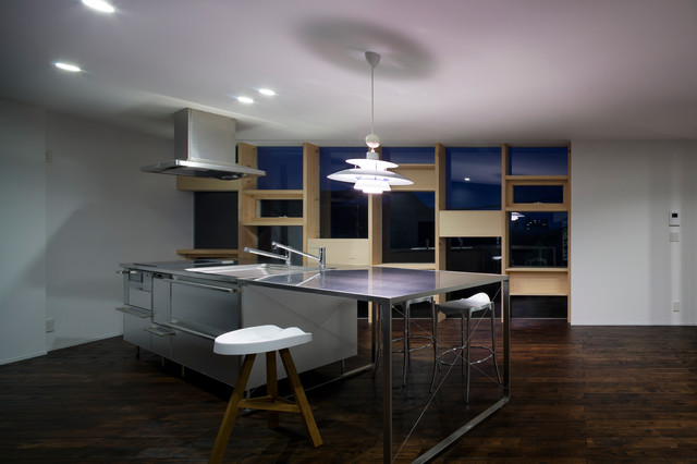 Shelf house 