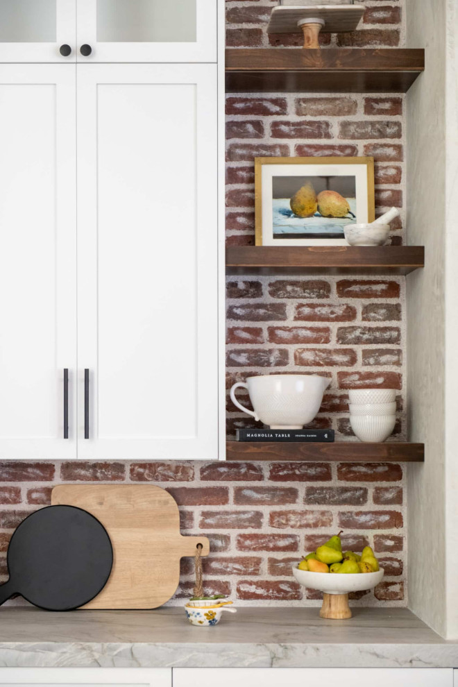Inspiration for a rustic kitchen remodel in Las Vegas