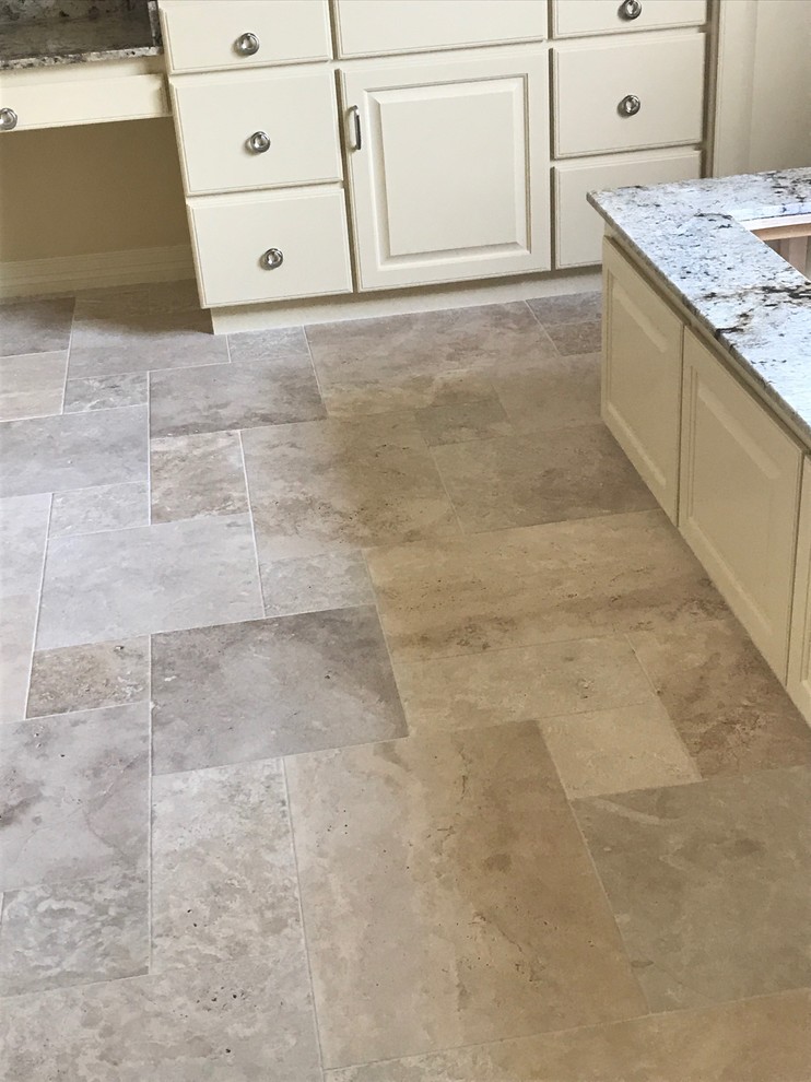 Example of a transitional bathroom design in Austin