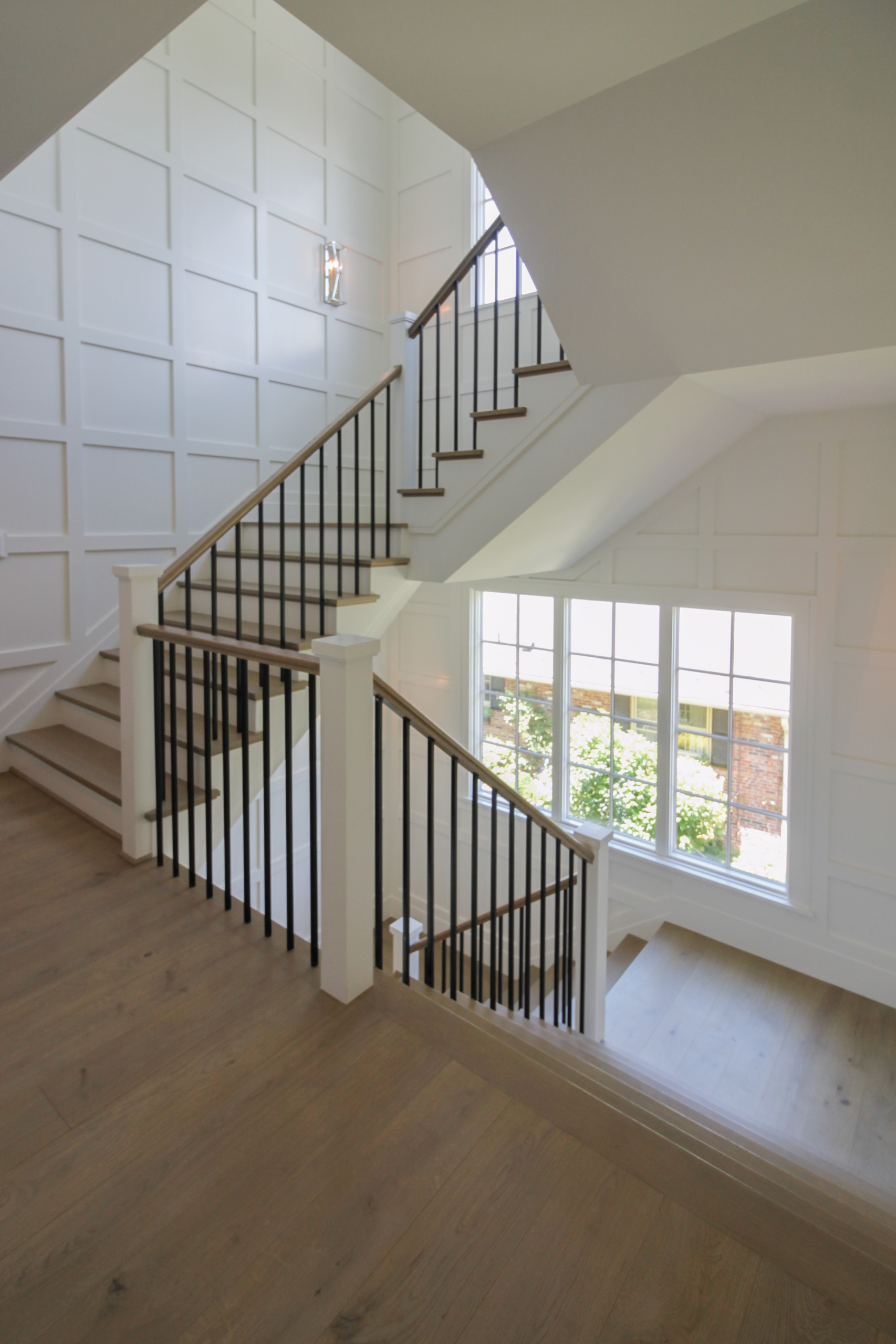 87_Welcoming and Functional Contemporary U-shaped Staircase, Arlington, VA 22207