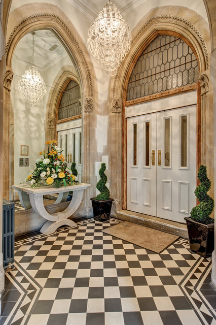 Make an entrance victorian-entry