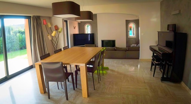 R&eacute;novation d'une chemin&eacute;e modern-wohnzimmer