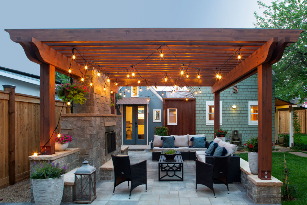 Example of an eclectic home design design in Denver