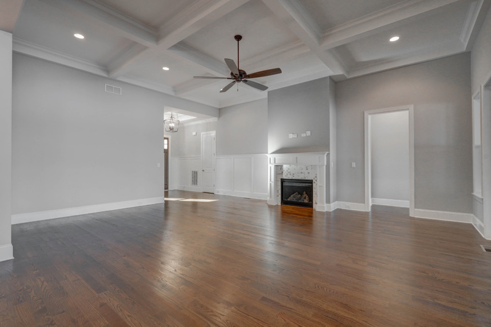 Transitional home design photo in Charlotte