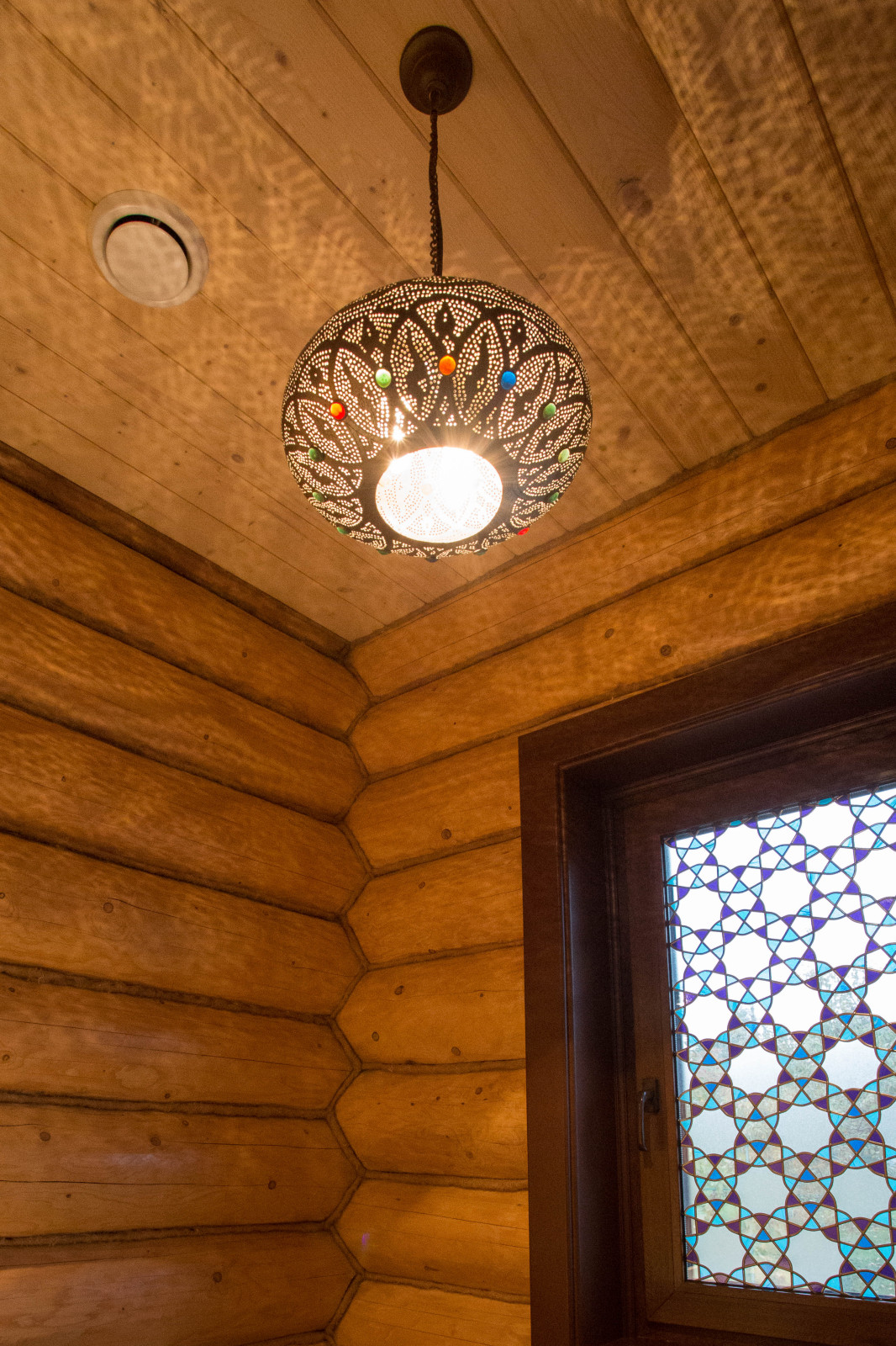 Из дальних странствий возвратясь...