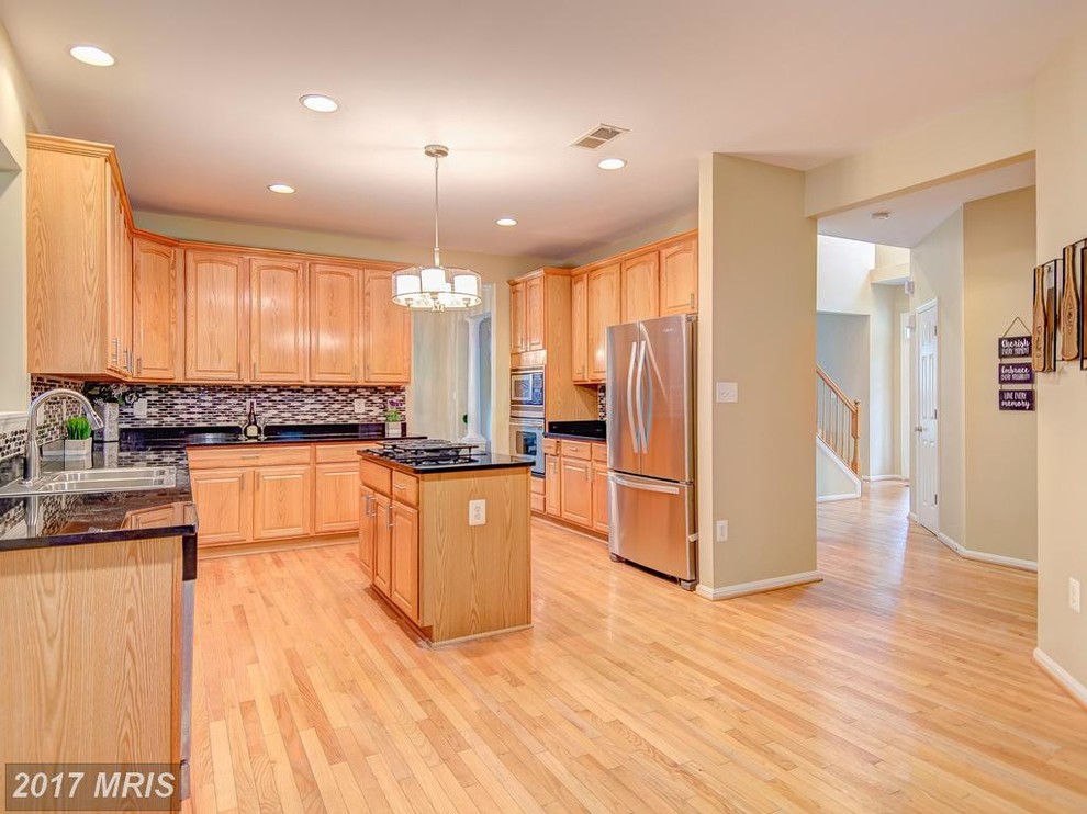 Kitchen - kitchen idea in DC Metro