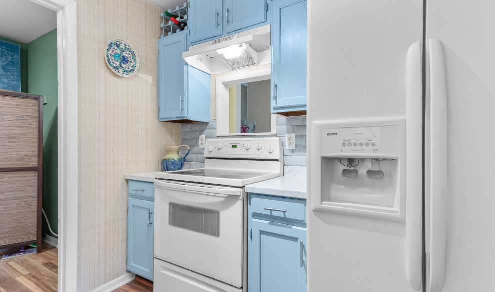 Kitchen - transitional kitchen idea