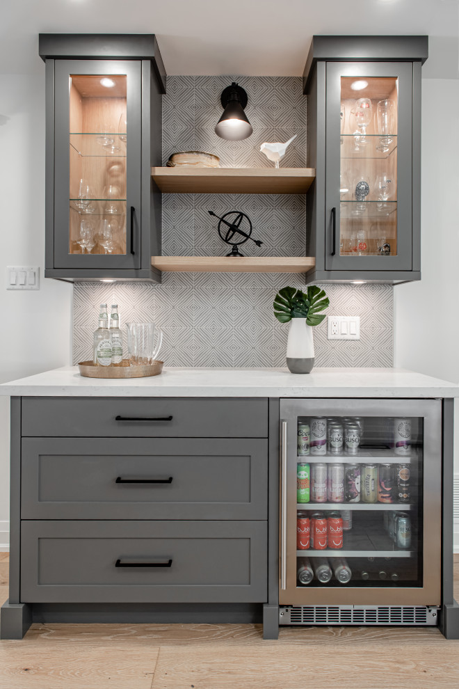 Home design - scandinavian home design idea in Toronto